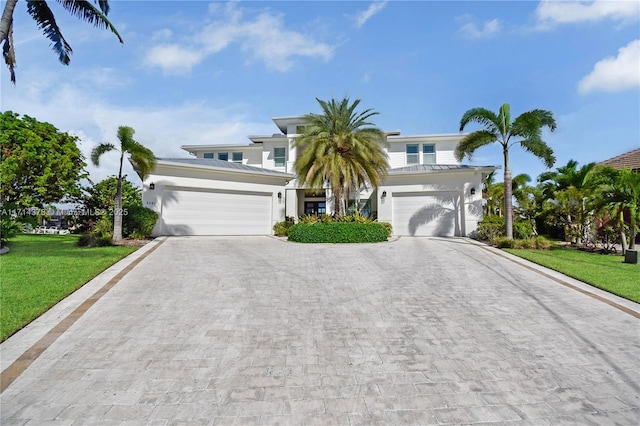 view of front of house featuring a front yard