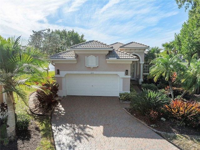 view of mediterranean / spanish-style home