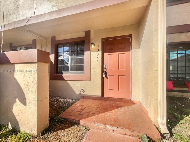 view of property entrance