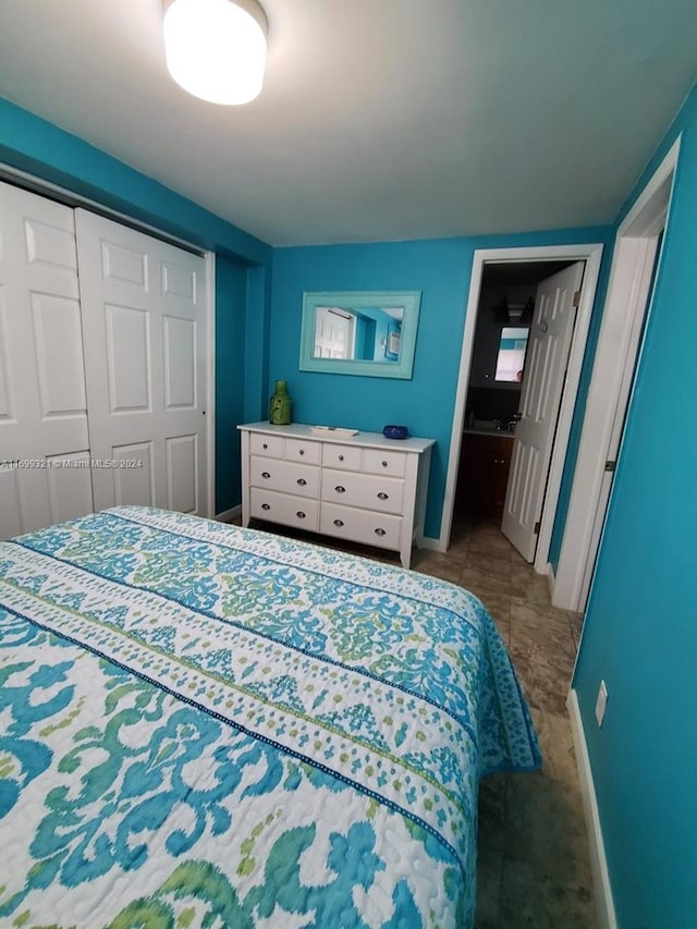 bedroom with a closet