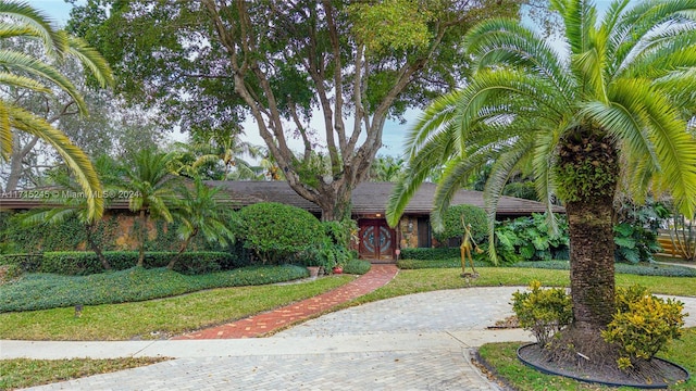 3111 N 52nd Ave, Hollywood, FL 33021 - obstructed view of property with a front yard