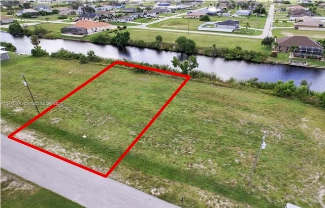 Listing photo 3 for 1028 NW 18th Ter, Cape Coral FL 33993