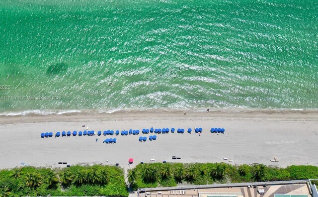 1985 S Ocean Dr Unit 6P, Hallandale Beach, FL 33009 - exterior view of local beach