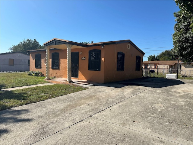 Listing photo 3 for 16330 NW 17th Ct, Miami Gardens FL 33054