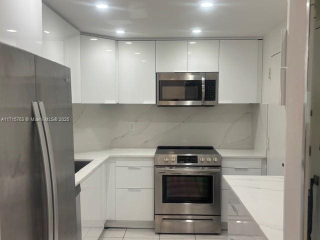 300 Bayview Dr Unit 509, Sunny Isles Beach, FL 33160 - photo 3