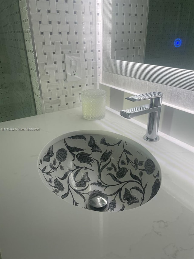 room details featuring sink