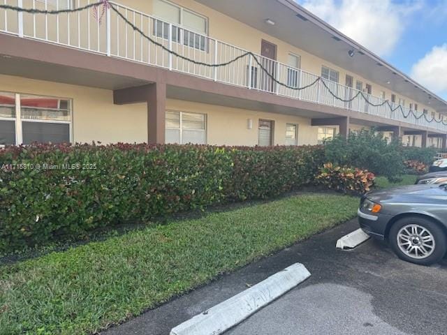 7500 NW 5th Pl Unit 103, Margate, FL 33063 - view of parking / parking lot