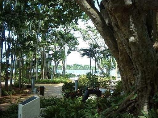 view of property's community featuring a water view