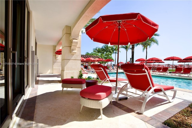 Listing photo 2 for 17901 Collins Ave # 5, Sunny Isles Beach FL 33160