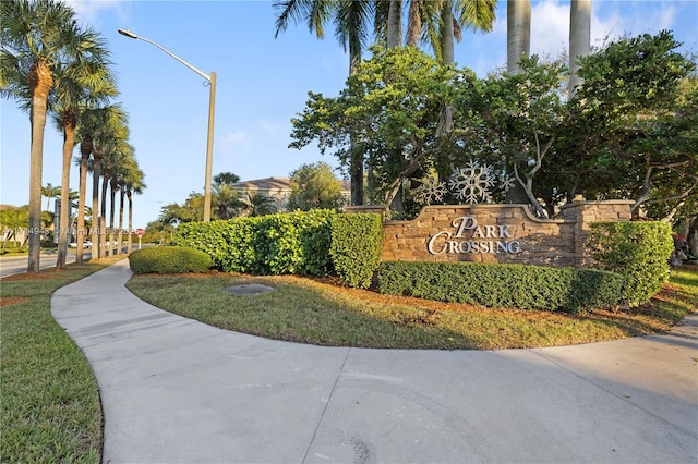 view of community / neighborhood sign