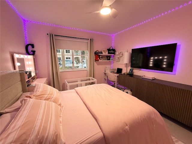 bedroom featuring ceiling fan