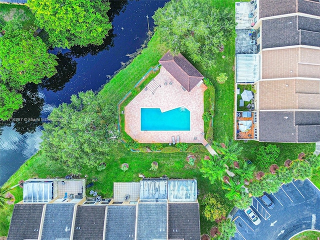 bird's eye view with a water view