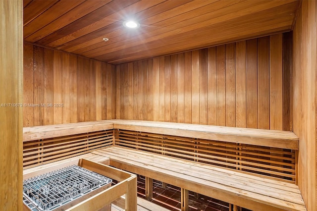 3340 NE 190th St Unit 1206, Aventura, FL 33180 - view of sauna / steam room featuring recessed lighting