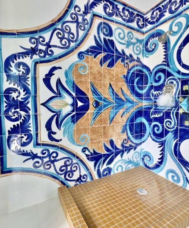 7801 NE 4th Ct Unit 317, Miami, FL 33138 - interior space featuring a shower