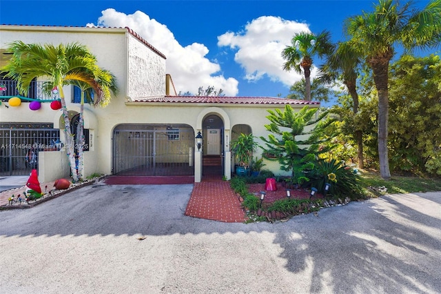 view of mediterranean / spanish-style home