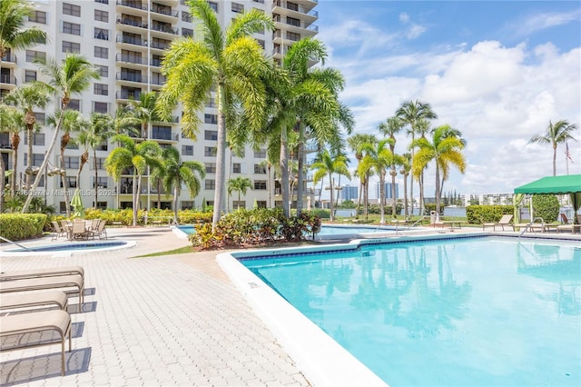 18151 NE 31st Ct Unit 1709, Aventura, FL 33160 - view of community pool