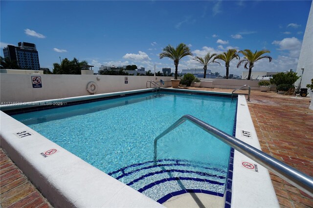 view of swimming pool