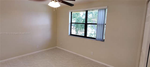 empty room featuring ceiling fan