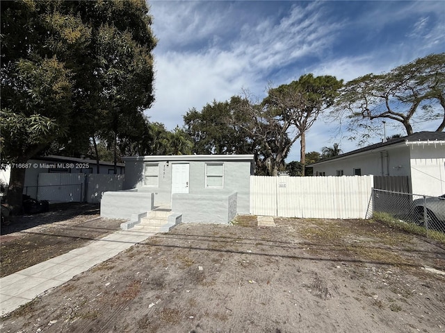 view of manufactured / mobile home