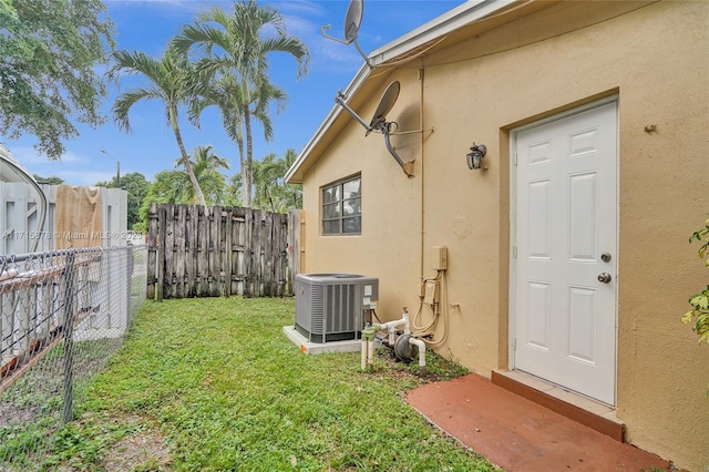 view of yard featuring central AC