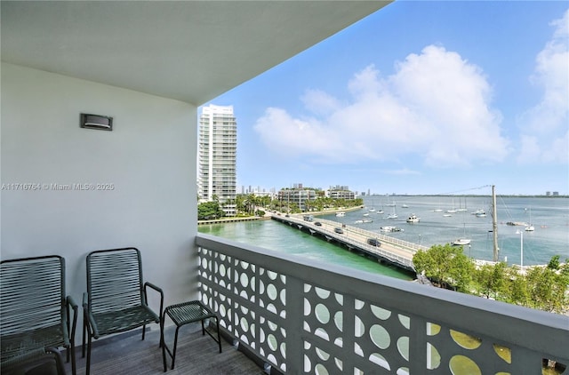 1670 Lincoln Ct Unit 6B, Miami Beach, FL 33139 - photo 2