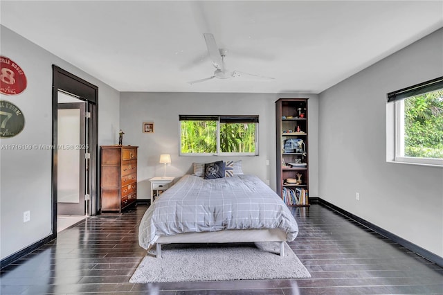 bedroom featuring ceiling fan