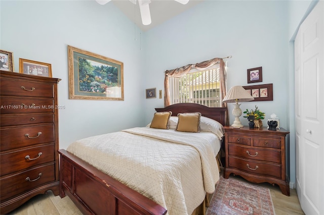 bedroom with a ceiling fan