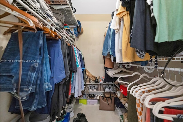 view of walk in closet