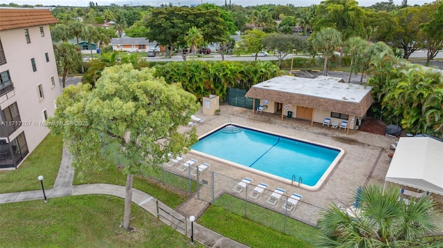 view of swimming pool featuring a patio