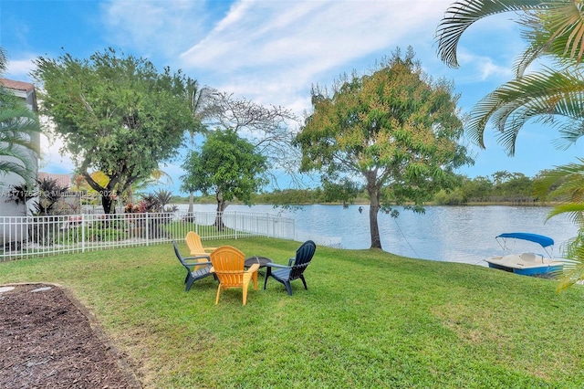 view of yard featuring a water view