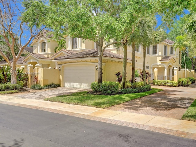 view of front facade with a garage