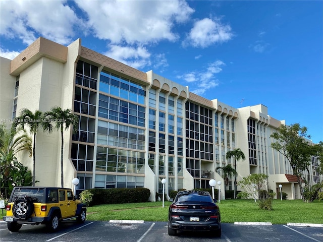 view of building exterior