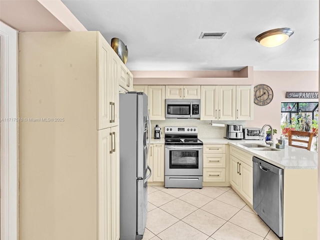 3501 N 30th Ter, Hollywood, FL 33021 - photo 17