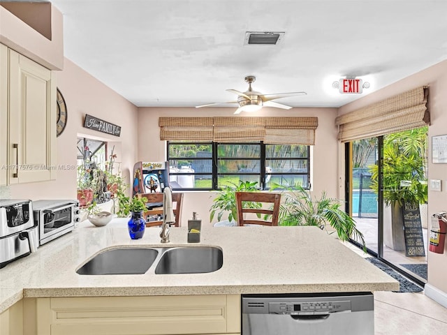 3501 N 30th Ter, Hollywood, FL 33021 - photo 19