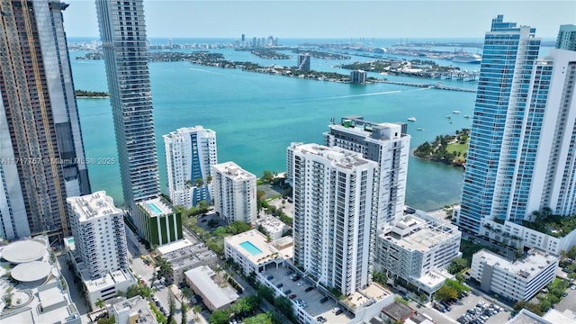 bird's eye view featuring a water view