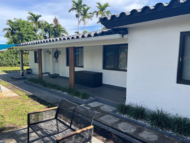 view of front of house featuring a porch