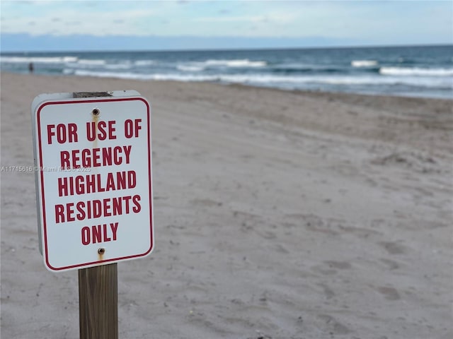 details with a view of the beach