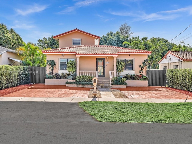 view of mediterranean / spanish-style home