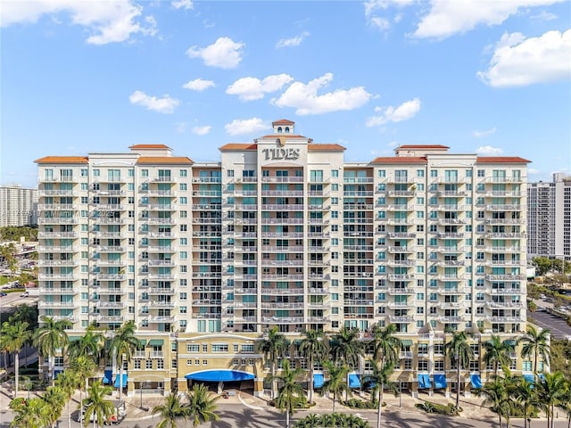 view of property featuring a view of city
