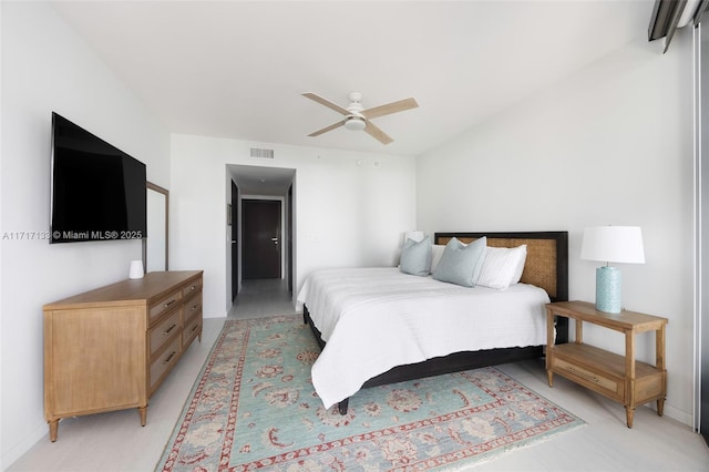 bedroom featuring ceiling fan