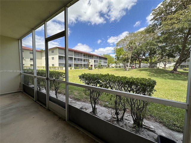 view of unfurnished sunroom
