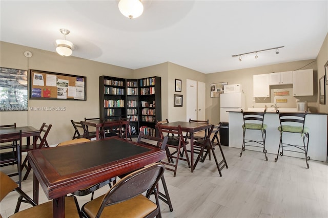 1000 SE 4th St Unit 312, Fort Lauderdale, FL 33301 - dining room with light wood-type flooring