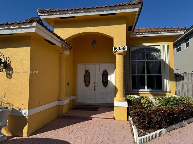 view of entrance to property