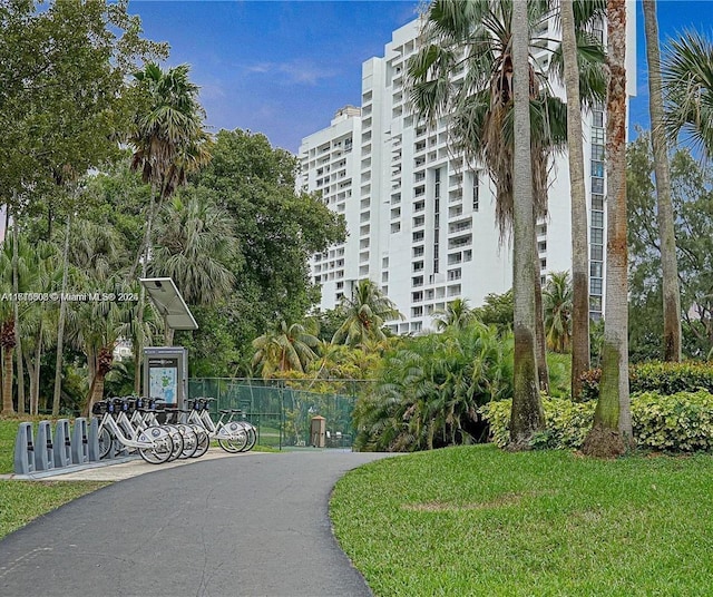 20355 NE 34th Ct Unit 1828, Aventura, FL 33180 - view of property's community