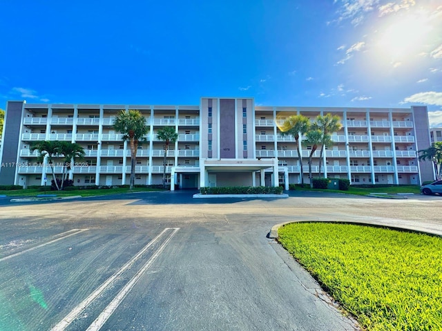 view of building exterior