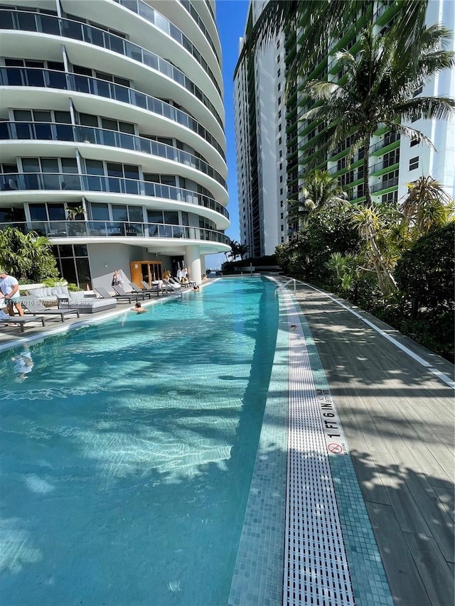 view of swimming pool