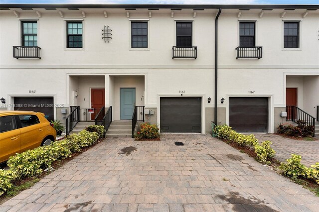 view of front of house with a garage