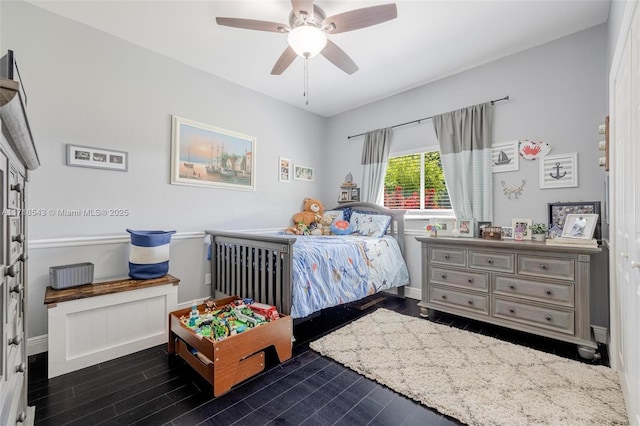 bedroom with ceiling fan