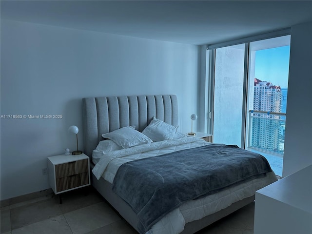 950 Brickell Bay Dr Unit 3505, Miami, FL 33131 - bedroom featuring expansive windows