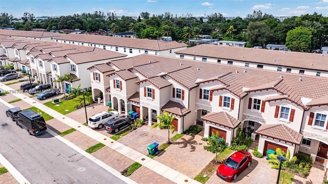 birds eye view of property featuring a residential view